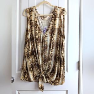NWT Eesome Snake Print Tie Front Plus Size Tank 1X